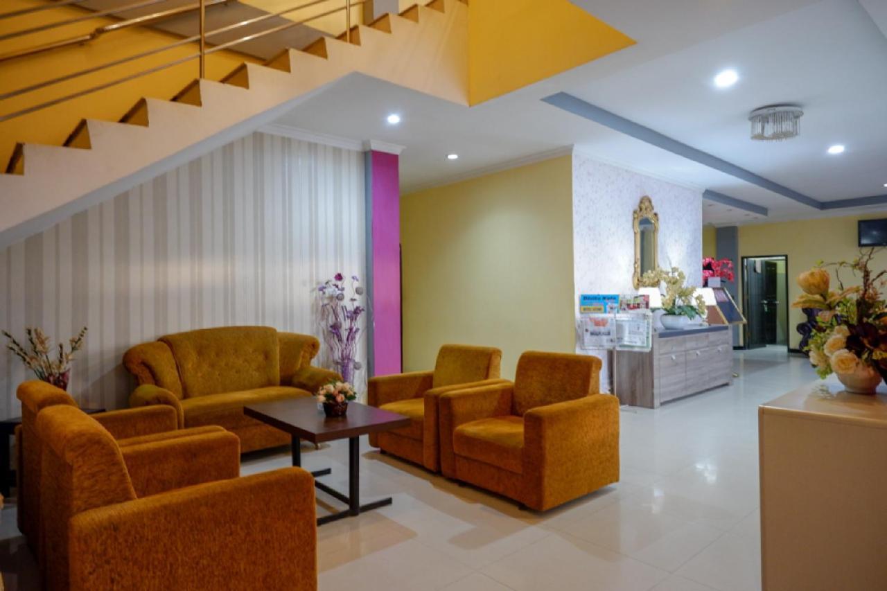 Hotel Reddoorz Near Citraland Waterpark Kendari Lepoleop Zewnętrze zdjęcie