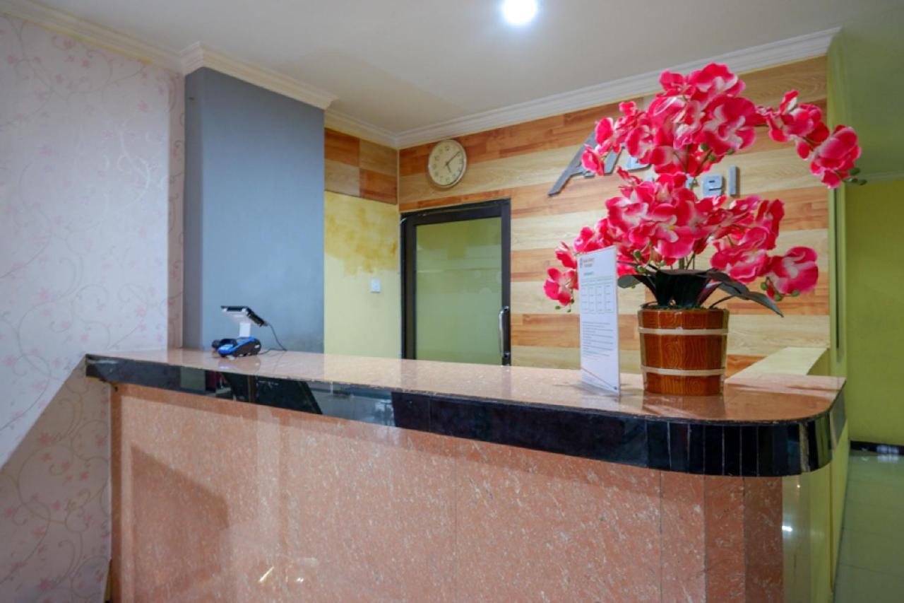 Hotel Reddoorz Near Citraland Waterpark Kendari Lepoleop Zewnętrze zdjęcie