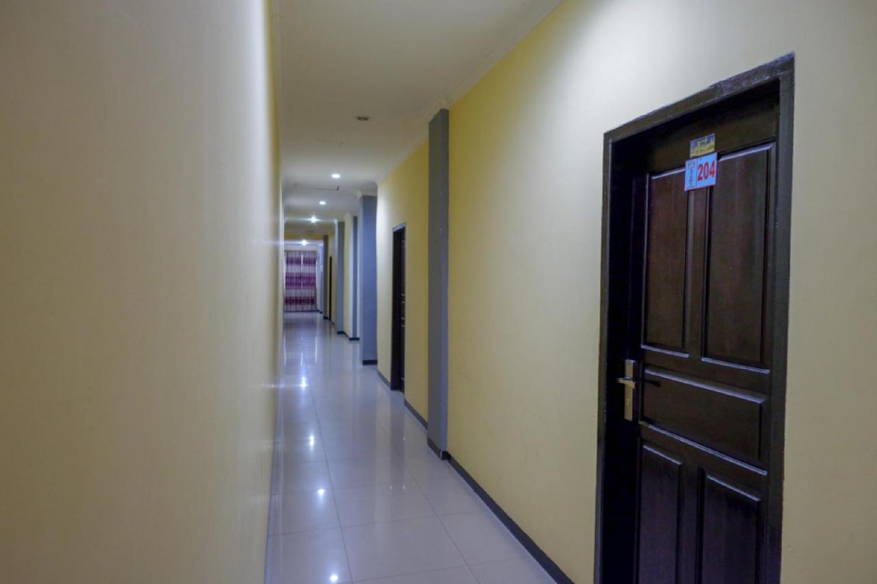 Hotel Reddoorz Near Citraland Waterpark Kendari Lepoleop Zewnętrze zdjęcie