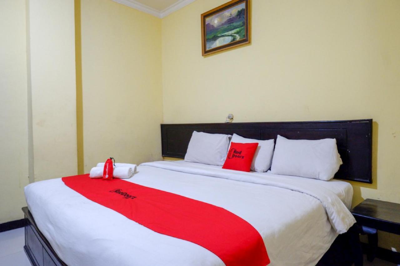 Hotel Reddoorz Near Citraland Waterpark Kendari Lepoleop Zewnętrze zdjęcie