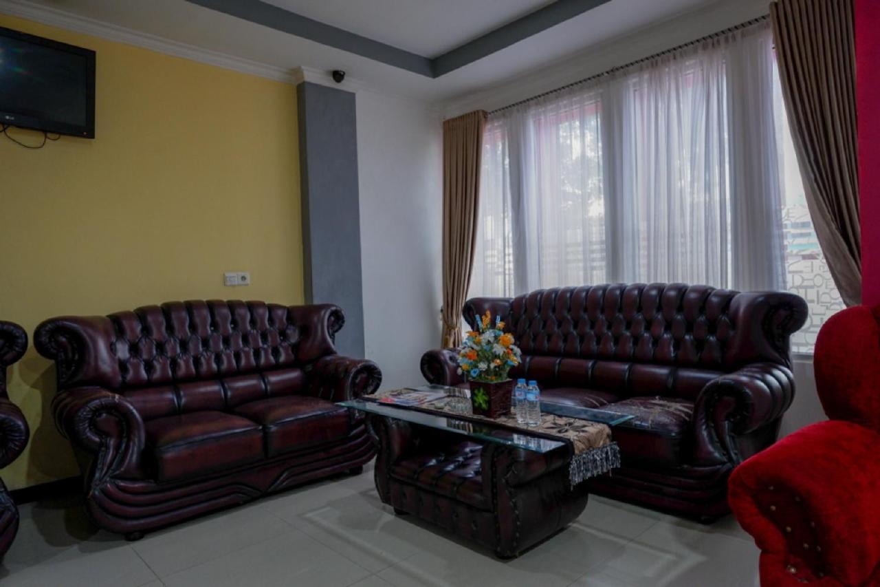 Hotel Reddoorz Near Citraland Waterpark Kendari Lepoleop Zewnętrze zdjęcie
